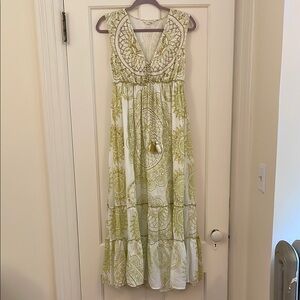 Women's Sleeveless Maxi Dress in Olive Green Print
